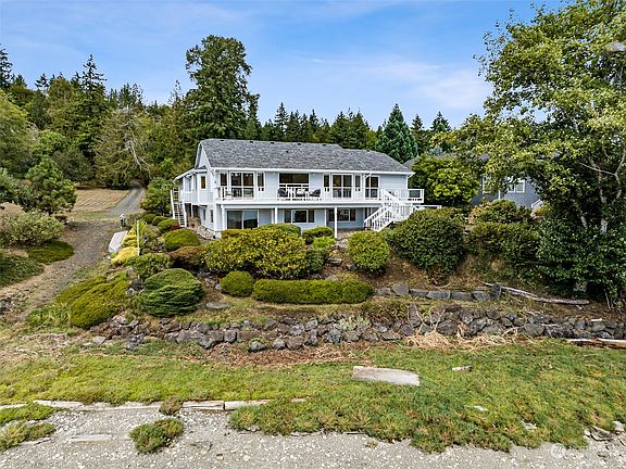 2nd image of 541 E Leeds Drive