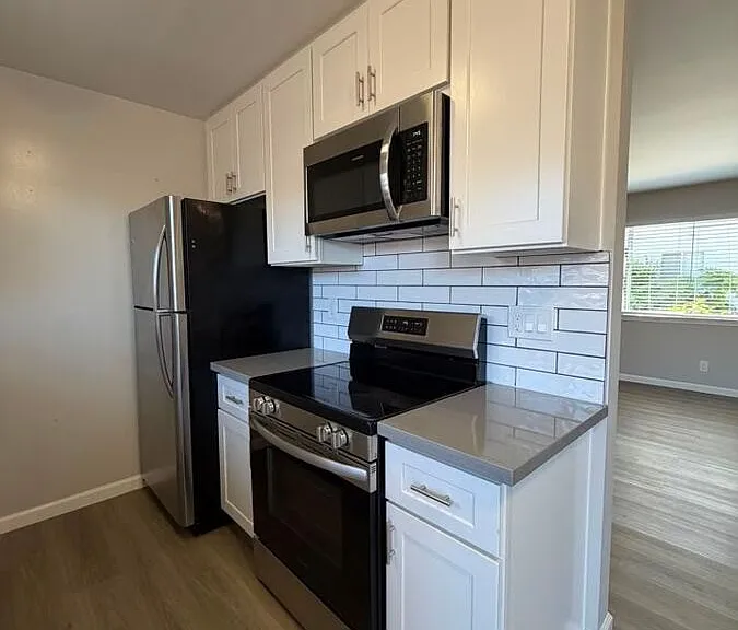300 Warren Ave #2 — Photo 4
