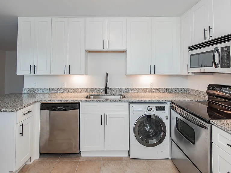5630 Pershing Ave #42 — Photo 10
