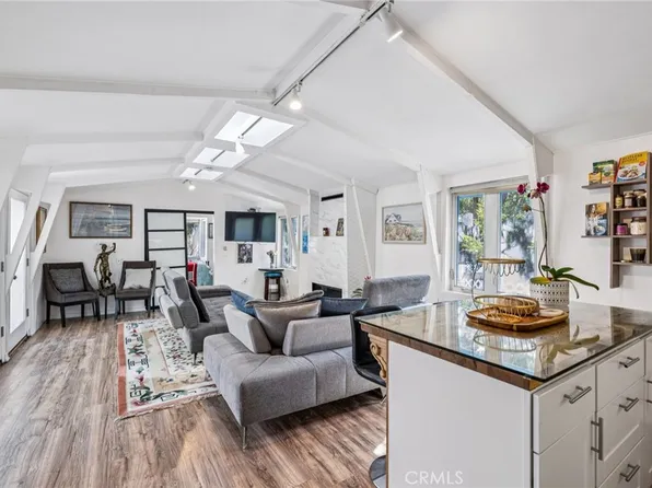 2041 N Beverly Glen Blvd, Los Angeles, CA 90077