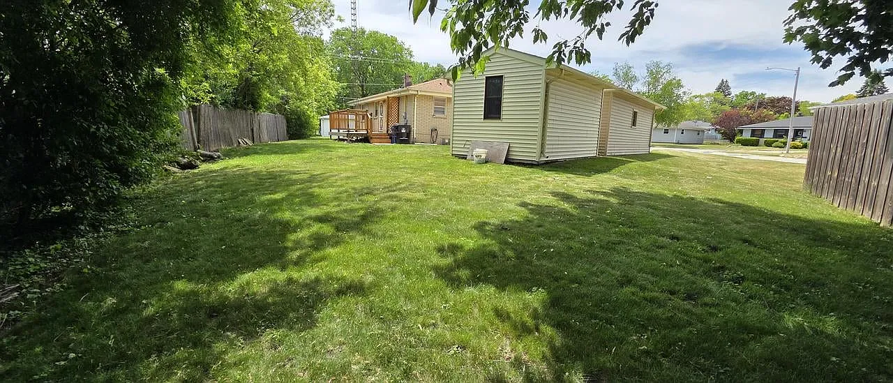 Mercury Cir, Racine — Photo 3