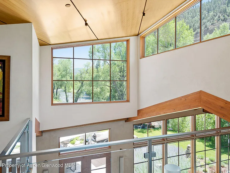 2556 Lower River Rd — Photo 22