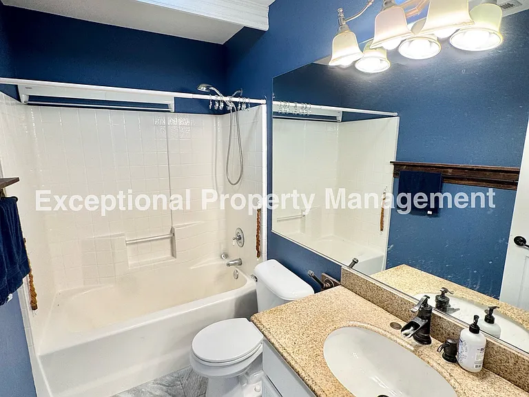 14855 Hedge Row Ct — Photo 22