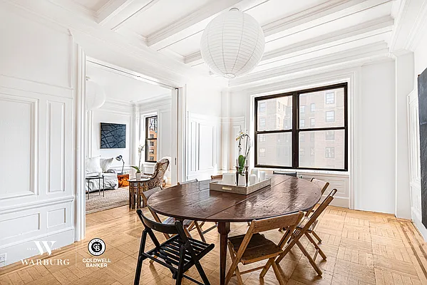 Sold by Coldwell Banker Warburg | media 2