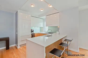 Rented by (Legacy) Elegran