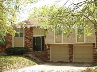 12742 S Edinburgh St, Olathe, KS 66062