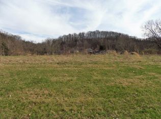 1747 Rock Springs Rd, Kingsport, TN 37663