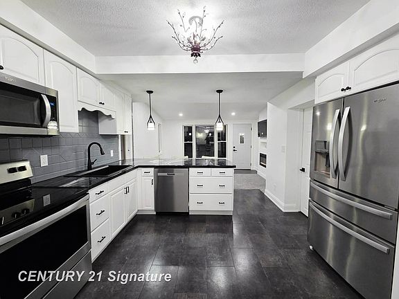 3rd image of 7203 Rodgers St