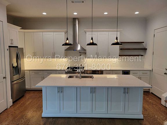 2nd image of 712 Glenwood Ave SE #B
