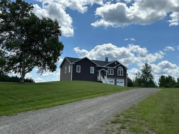 15 E East Ridge Road, Mars Hill, ME 04758