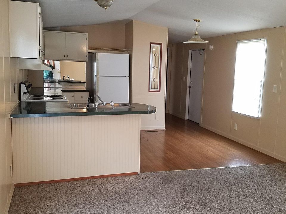 1st image of 3836 Bush Ln