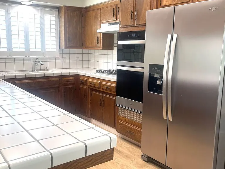7905 Pembroke Ave — Photo 10