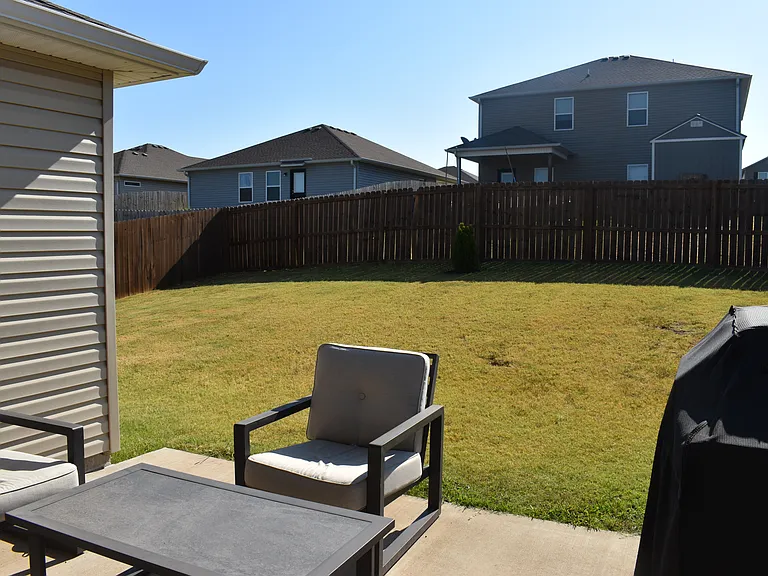 515 Ashwood St — Photo 17