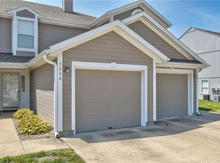 5624 NW Moonlight Meadow Ct, Lees Summit, MO 64064
