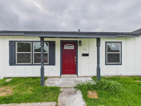 300 Linkwood St, Port Arthur, TX 77640