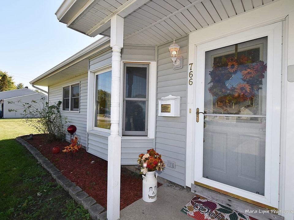 1st image of 766 Crestwood Dr