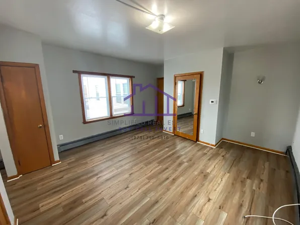 49 Lowell St #6, Lewiston, ME 04240