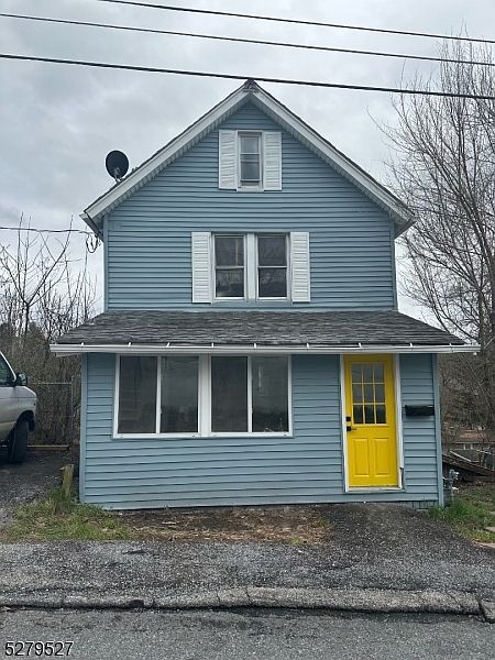 1st image of 34 Harrison St