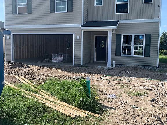 5th image of 217 Roswell Dr E