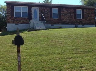 203 Static Rd, Paris, KY 40361