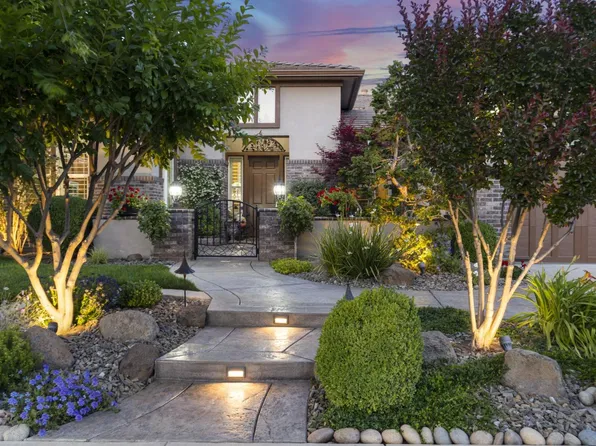 2430 Pepper Tree Ln, Manteca, CA 95336