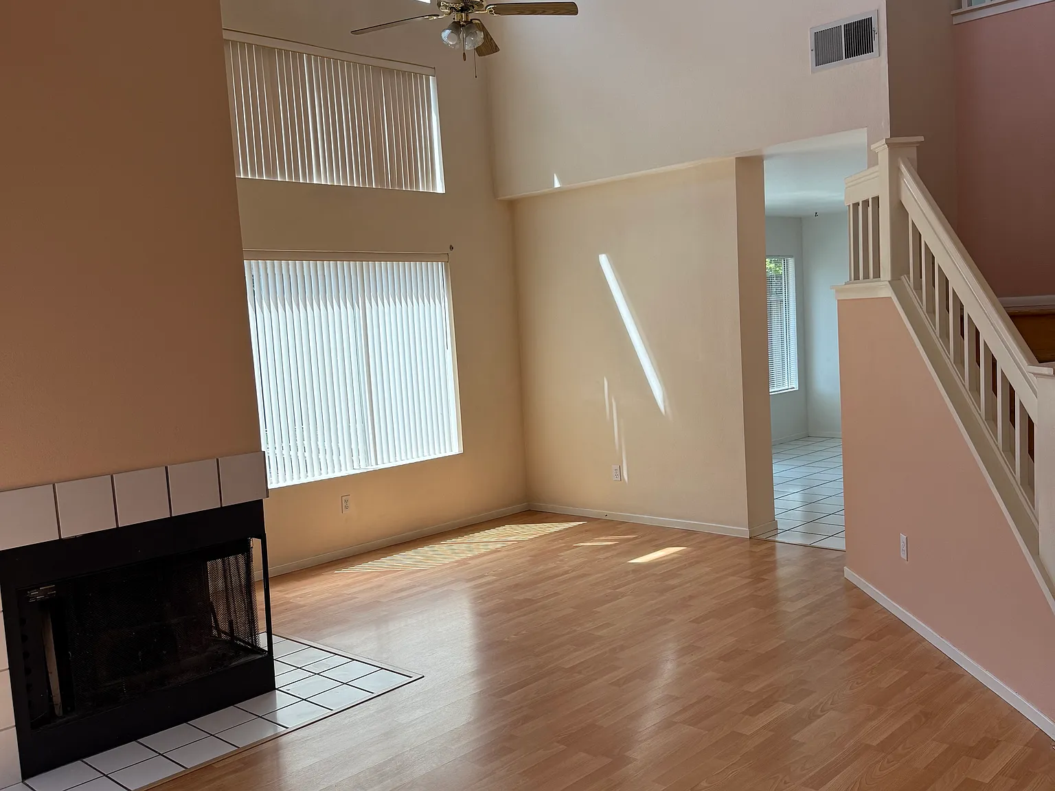 2027 Bedford St — Photo 3