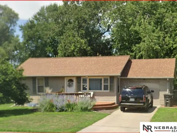 10831 N 140th St, Waverly, NE 68462