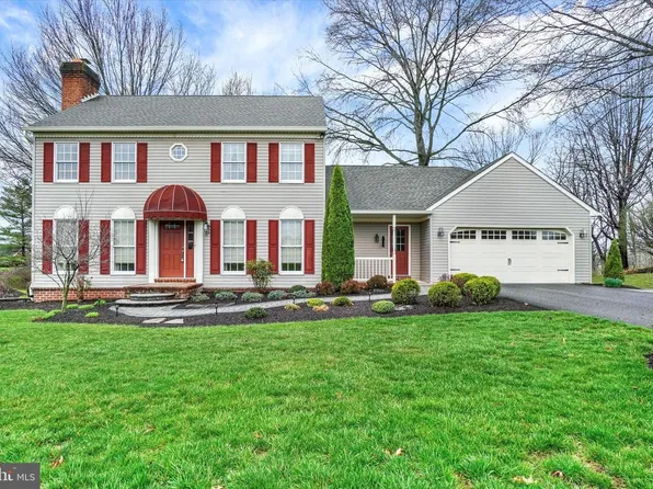 2463 Wedgewood Way, York, PA 17408