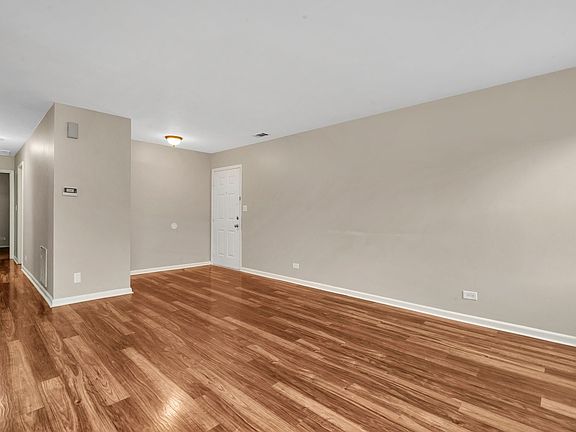 4th image of 20049 S Graceland Ln