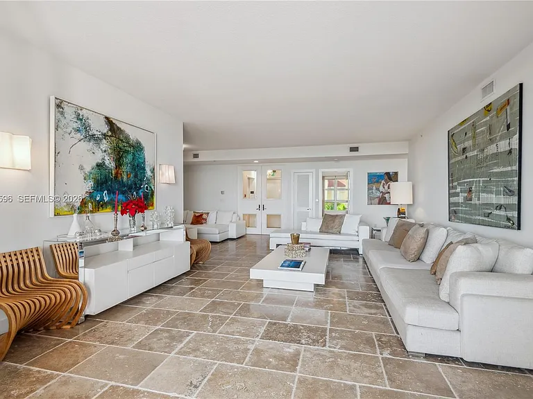 747 Crandon Blvd #Penthouse 10 — Photo 5