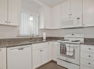 4298 27th Ct SW APT 104, Naples, FL 34116
