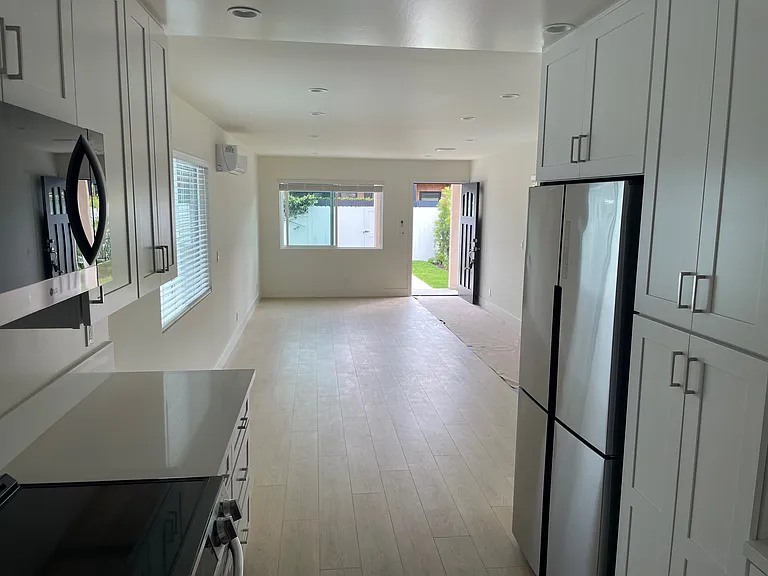 2133 Orange Ave #2 — Photo 9