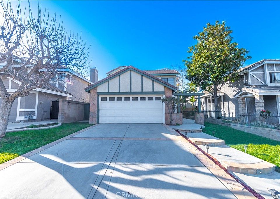 1st image of 15360 Green Valley Dr