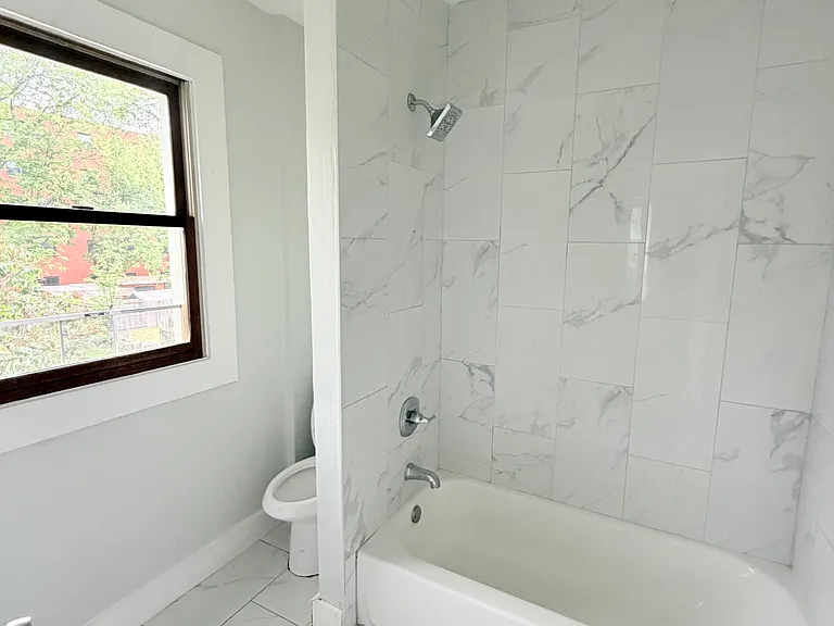 139 Poplar St — Photo 17