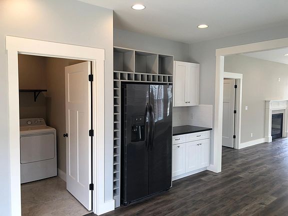 5th image of 2554 Walden Blvd