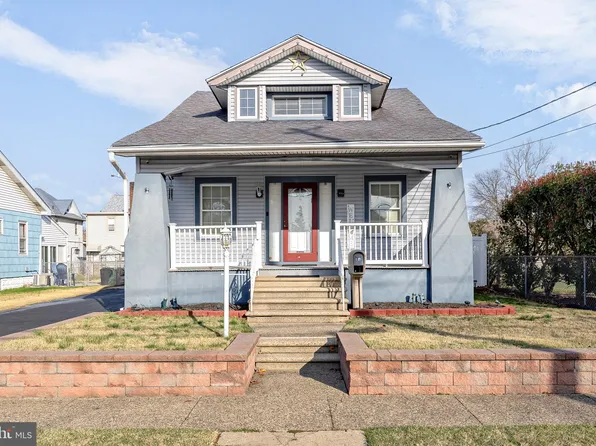 81 N Lane Ave, Gloucester City, NJ 08030