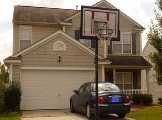 9713 Hollyburgh Trl, Charlotte, NC 28215
