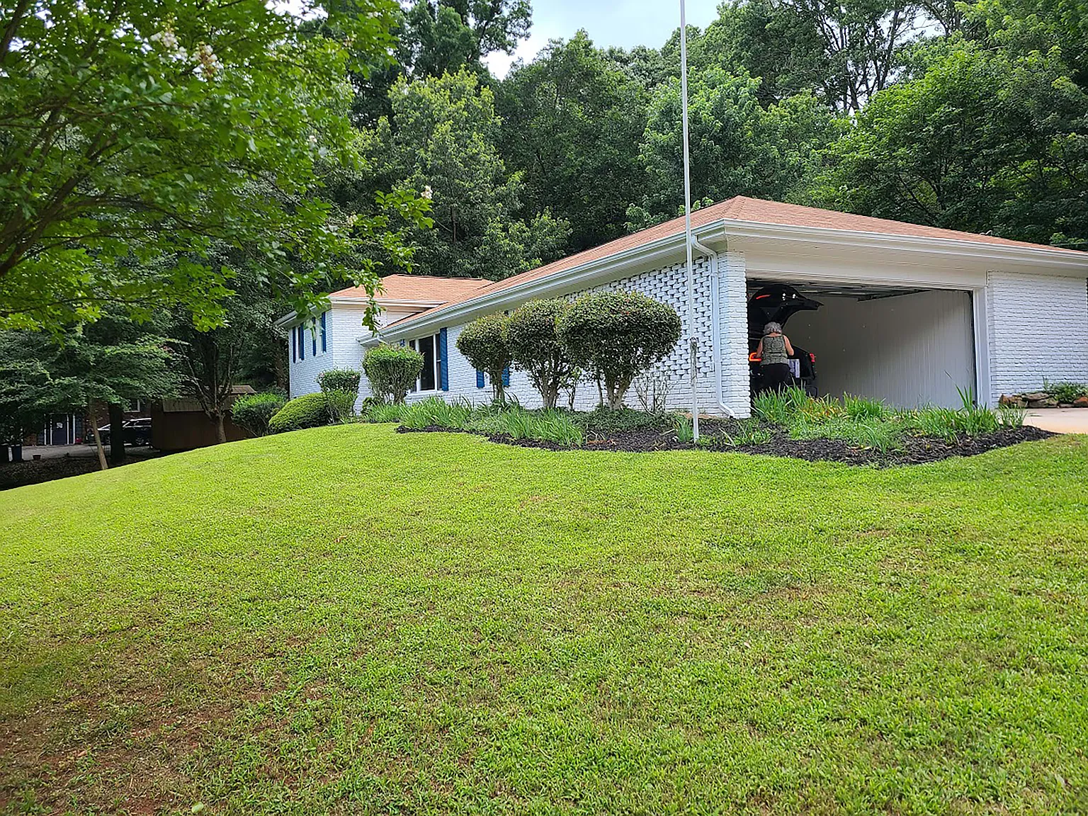 4 bed, 2485 sqft, $2,700 — Photo 3