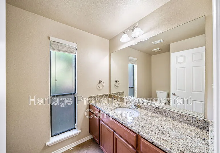 1932 Broken Oak St — Photo 14