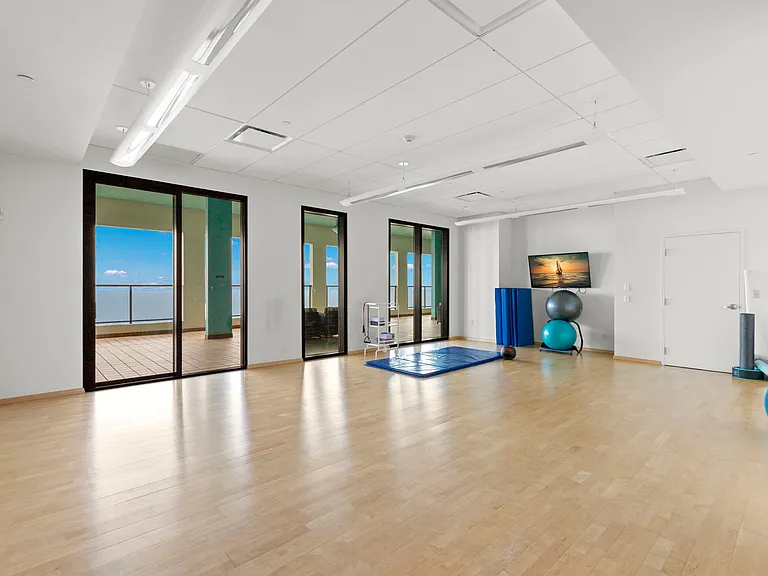 1 Beach Dr SE #2109 — Photo 26