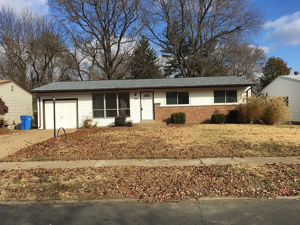 1st image of 975 Kostka Ln