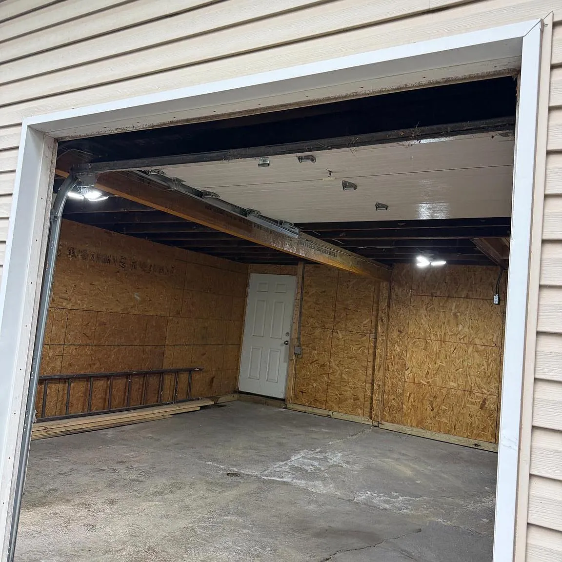 Studio, 1824 sqft, $350 — Photo 3