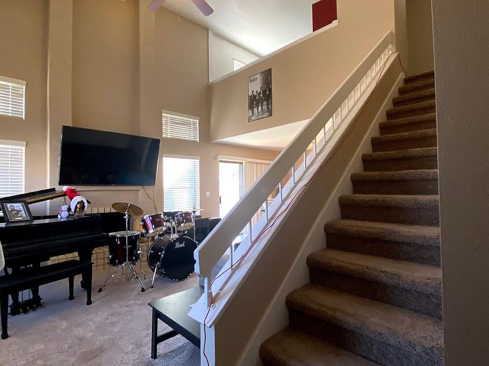 2nd image of 10629 S 41st Pl