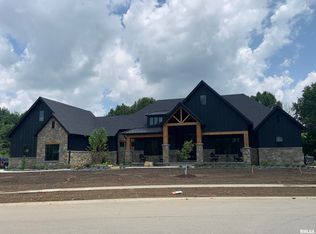 5204 Foxhall Ln, Springfield, IL 62711