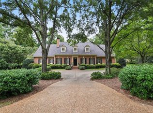 299 Glencastle Dr, Sandy Springs, GA 30327