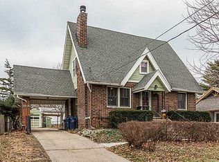 1914 40th St, Des Moines, IA 50310