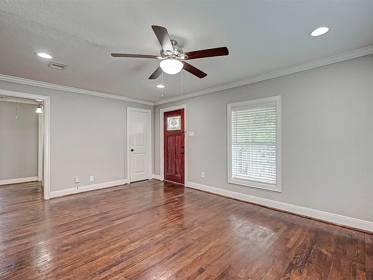 1510 Walton St — Photo 7