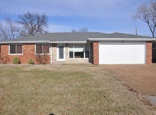 817 Rainbow Dr, Saint Louis, MO