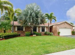 5351 NW 32nd St, Margate, FL 33063