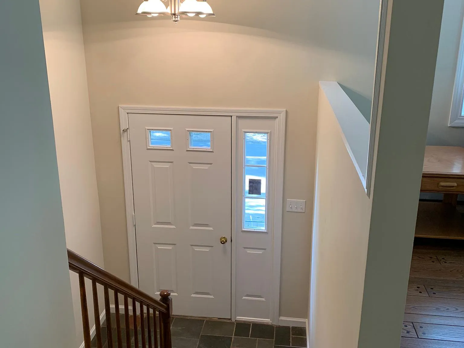 4 bed, 1.5 bath, 1633 sqft, $3,300 — Photo 2